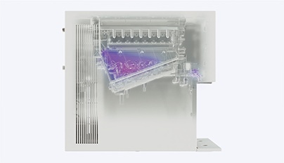 얼음 탱크를 UV LED로 케어하는 모습